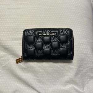 Michael kors wallet Like new